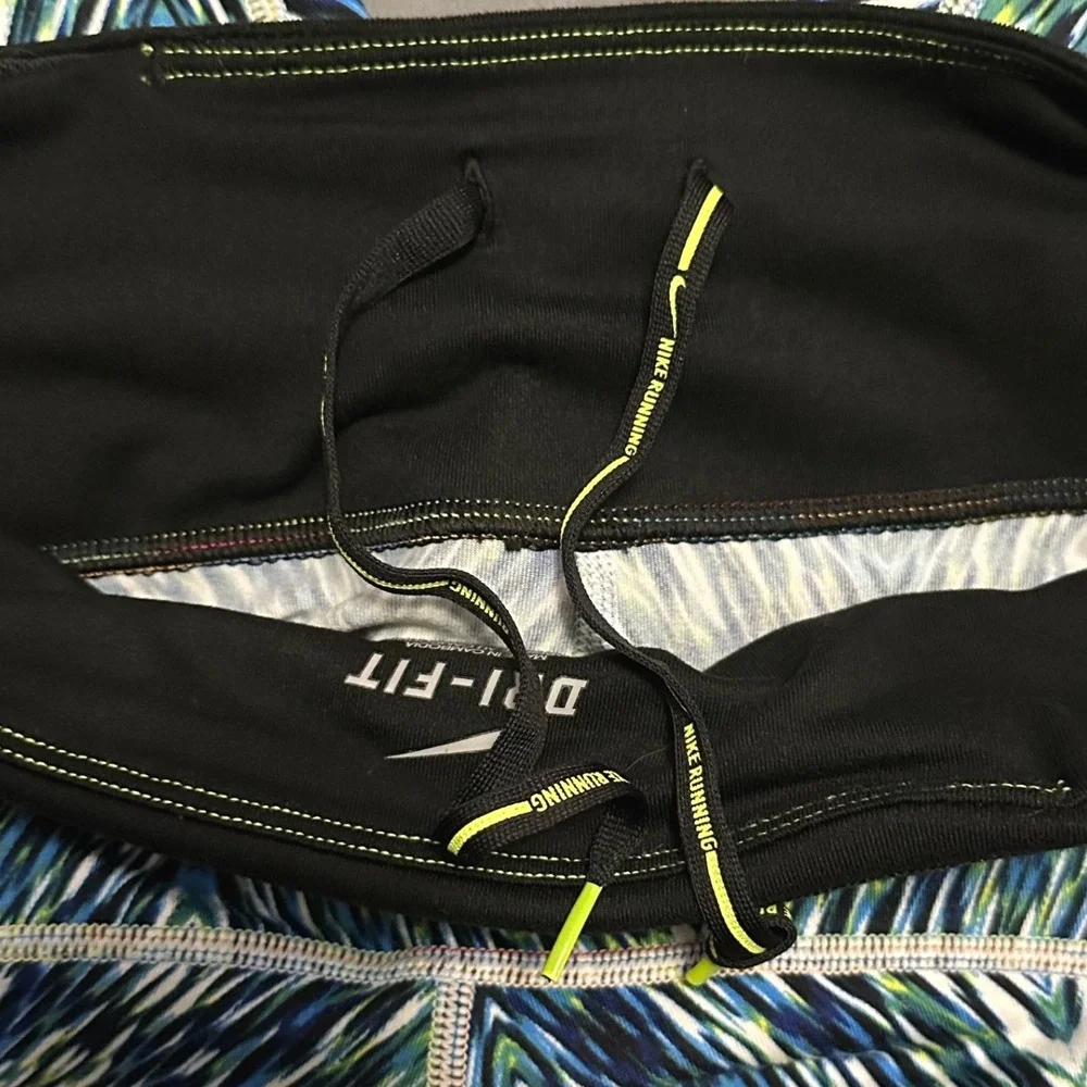 Nike thesse leggings
